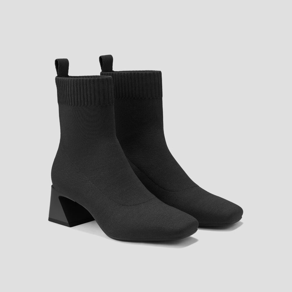 Vivaia Square-Toe Perforated Heeled Boots- Regina Pro- Size 9- Navy